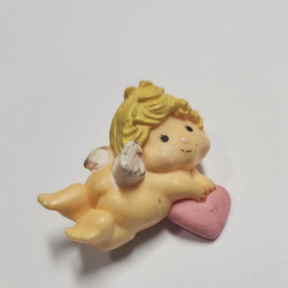 Hallmark Cards St Valentine's Day Cupid Baby Pin Vintage Brooch - Picture 2 of 4